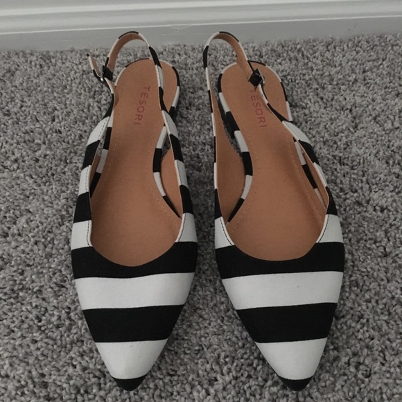 Shoes - TESORI SANDALS